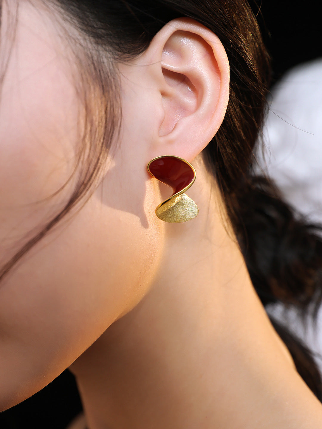 Spiral Red Drip Glaze Earrings - S925 Silver with K Gold Hue