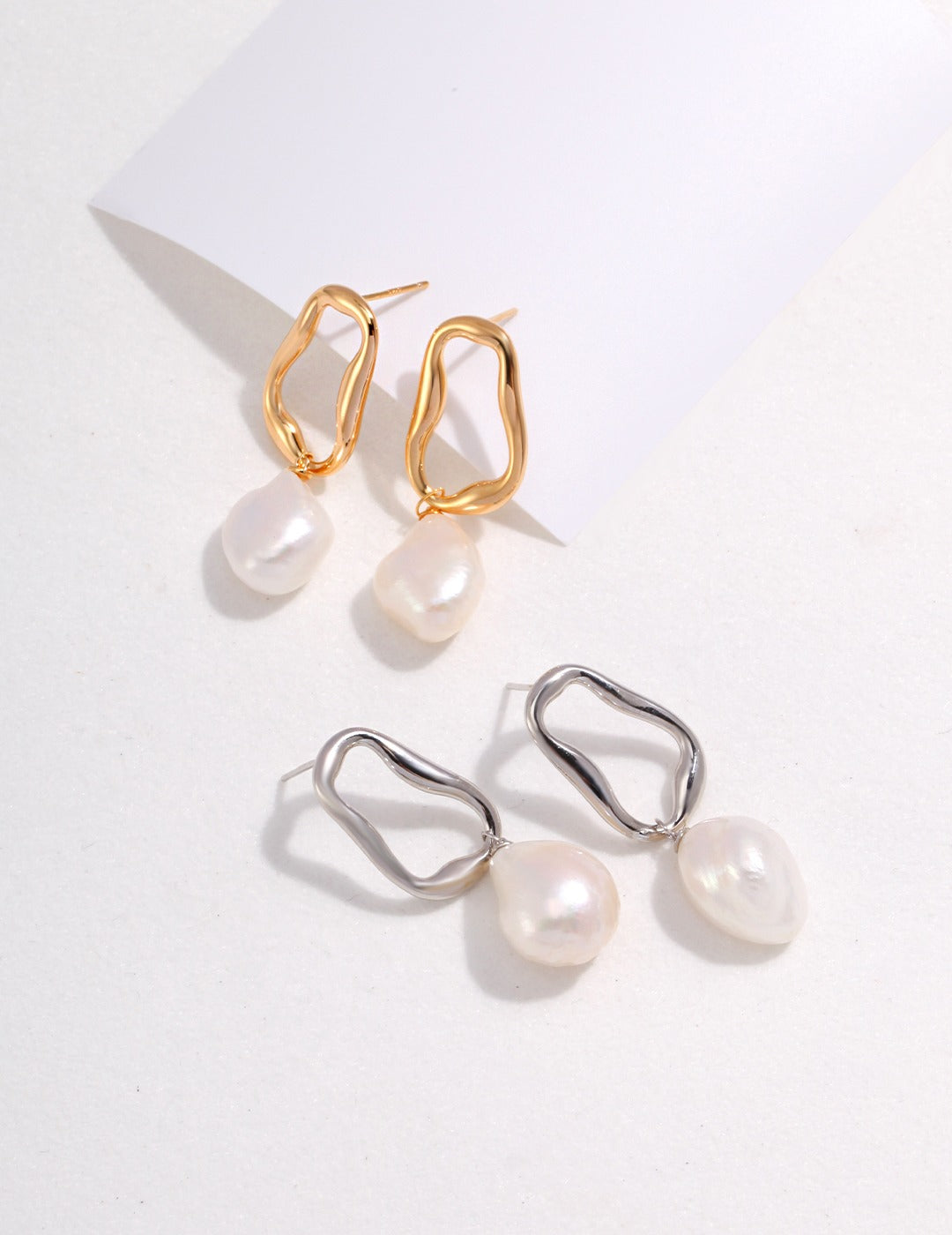 Baroque Splendor - Unique Pearl Earrings Collection: Classic and Elegan